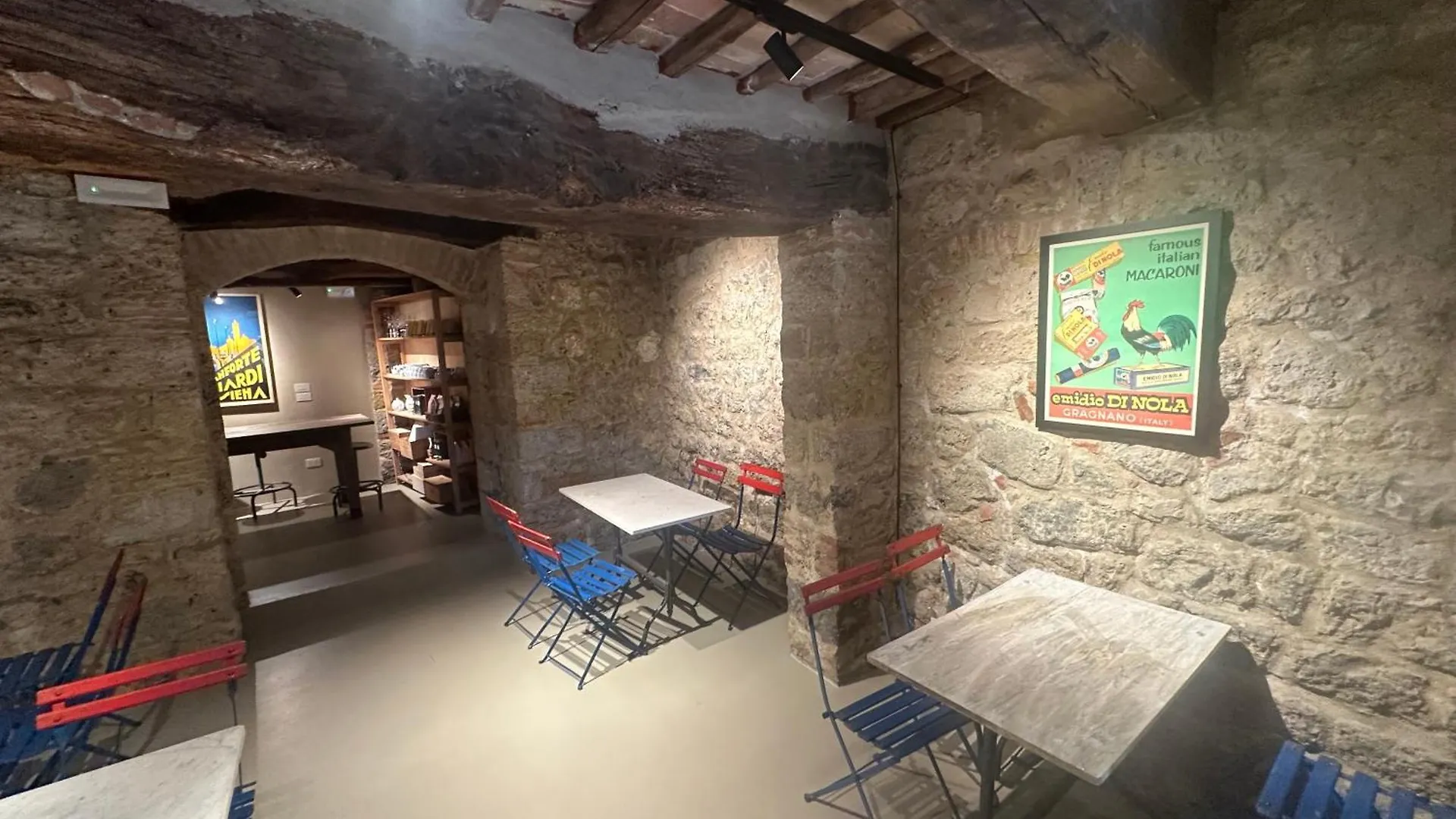 Bed and breakfast Rooms And Wine Al Castello Monteriggioni Italia
