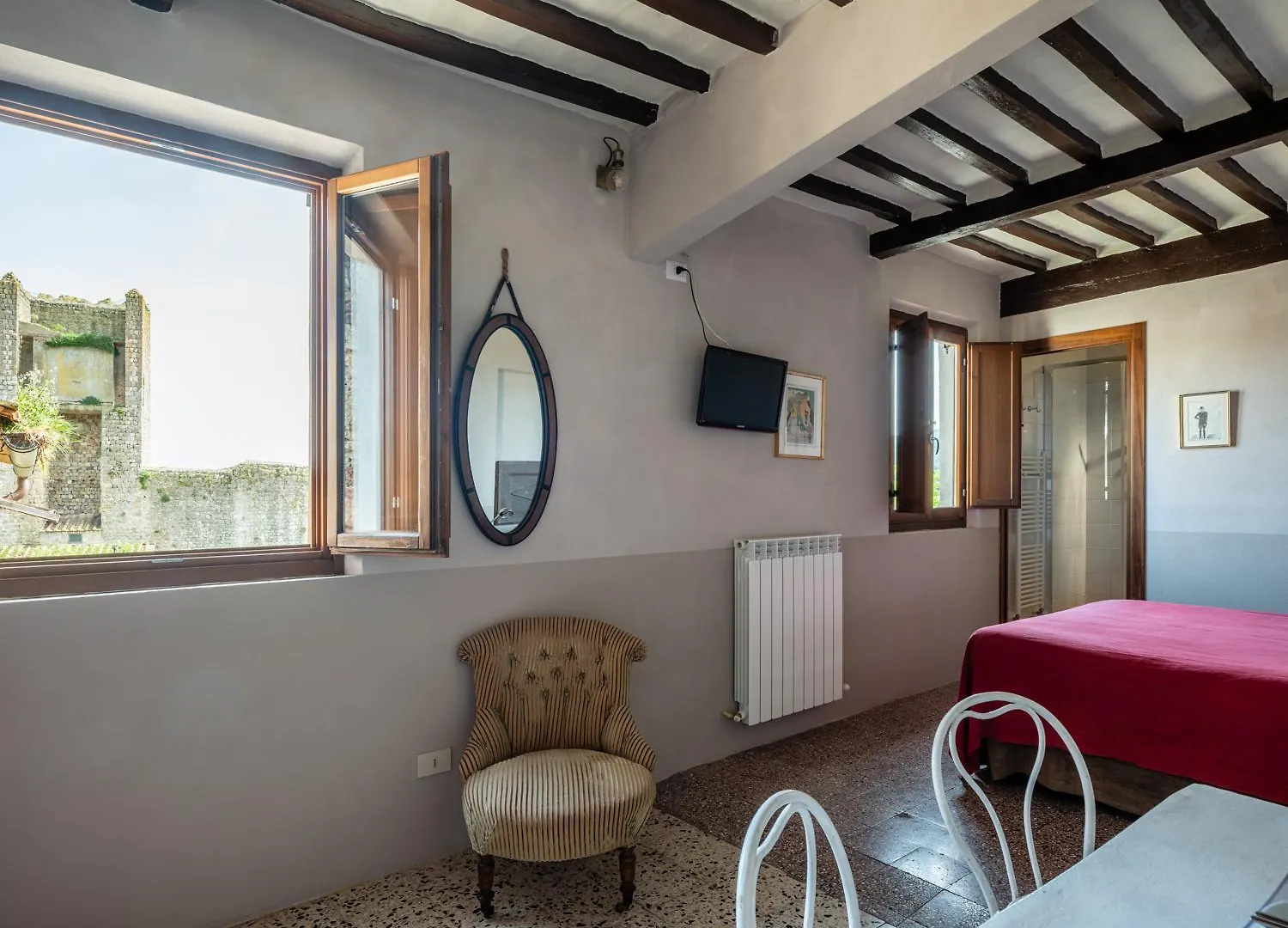 Rooms And Wine Al Castello Monteriggioni Italia