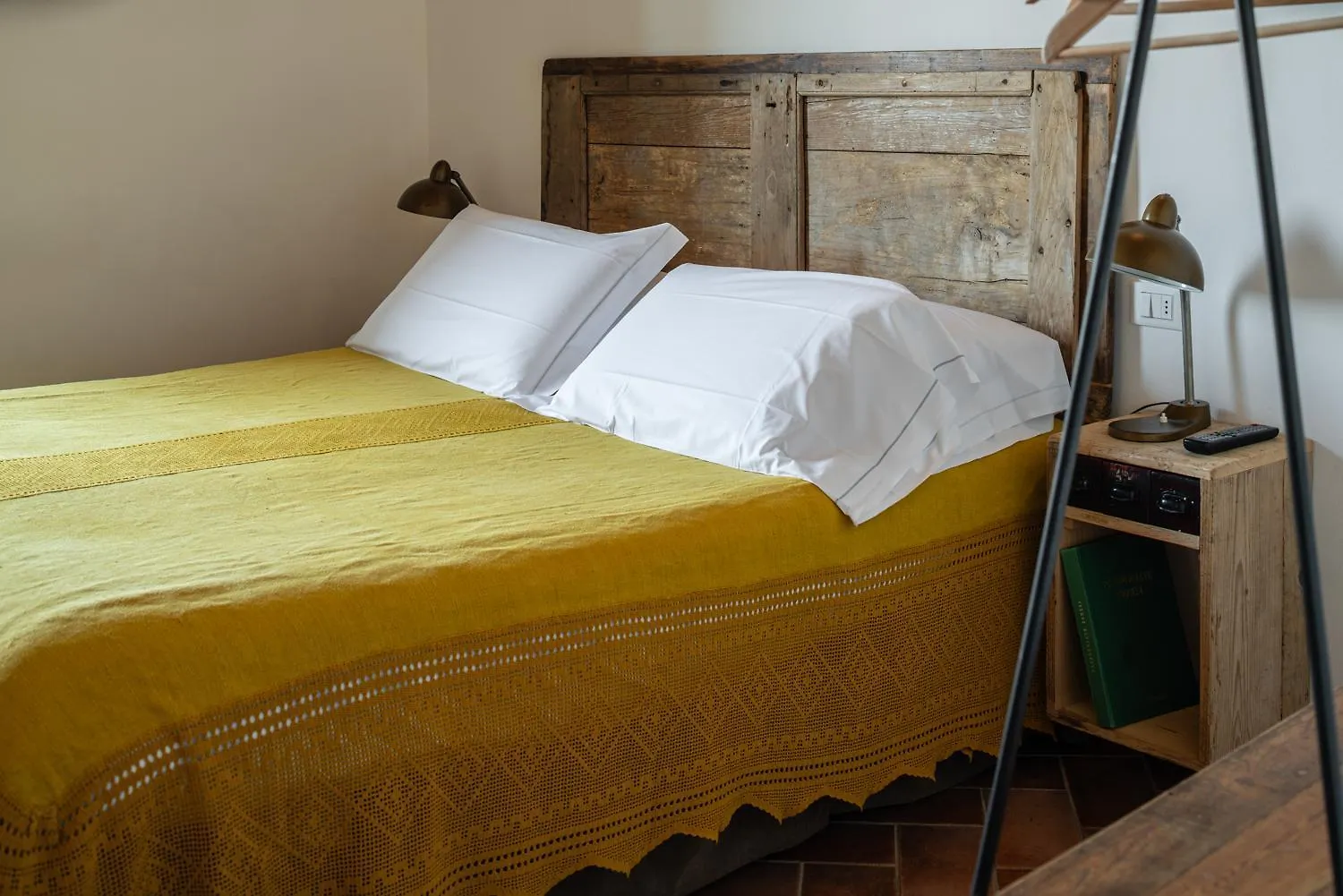 Rooms And Wine Al Castello Monteriggioni Bed & Breakfast