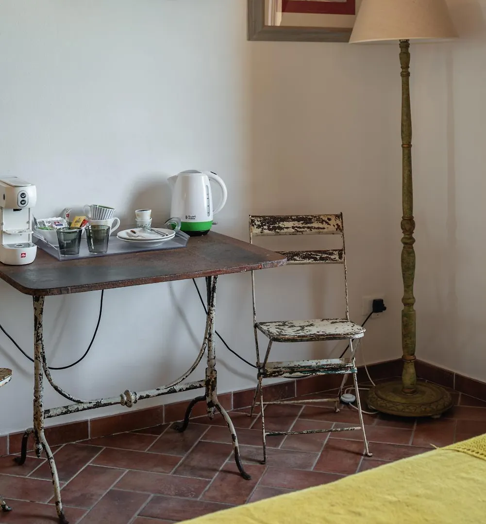Rooms And Wine Al Castello Monteriggioni Bed & Breakfast